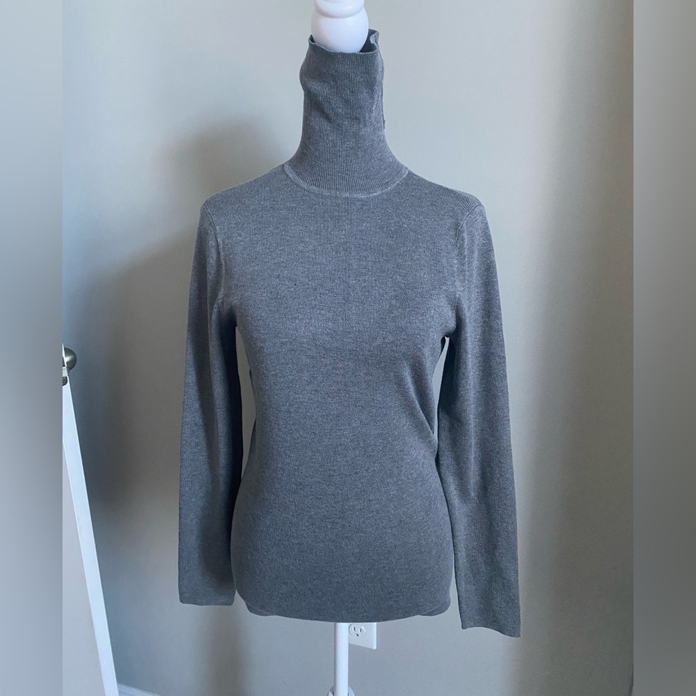 Chico's Elegant Gray Turtleneck Sweater